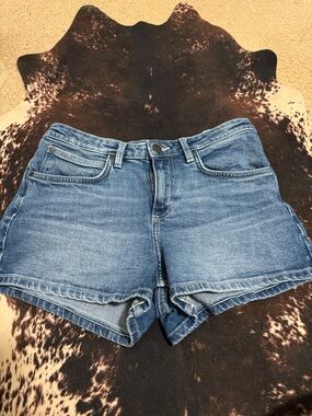 Wrangler Medium Blue Denim Women's Jean Shorts